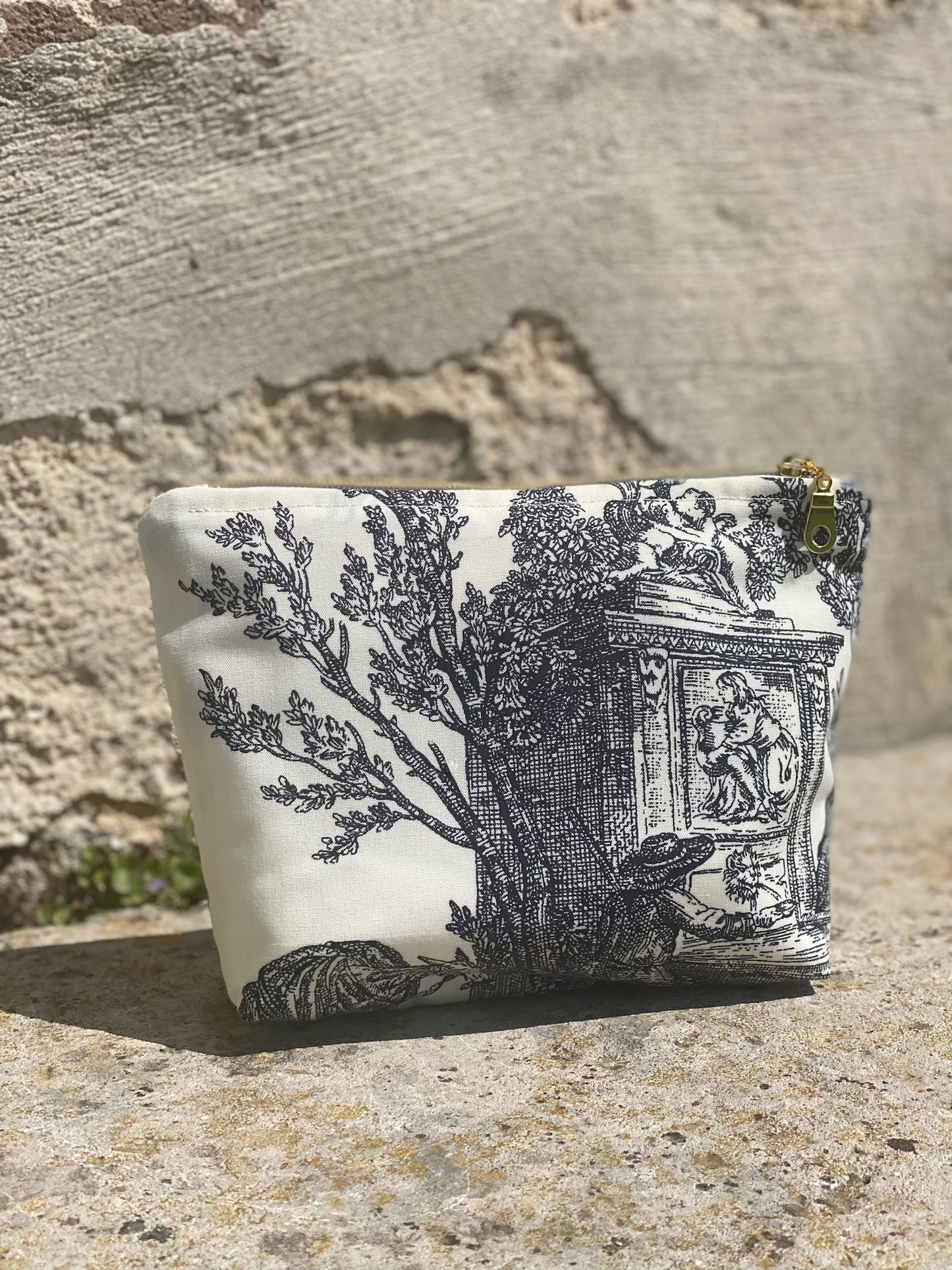 Pochette raffinée en tissu de château – vue en perspective