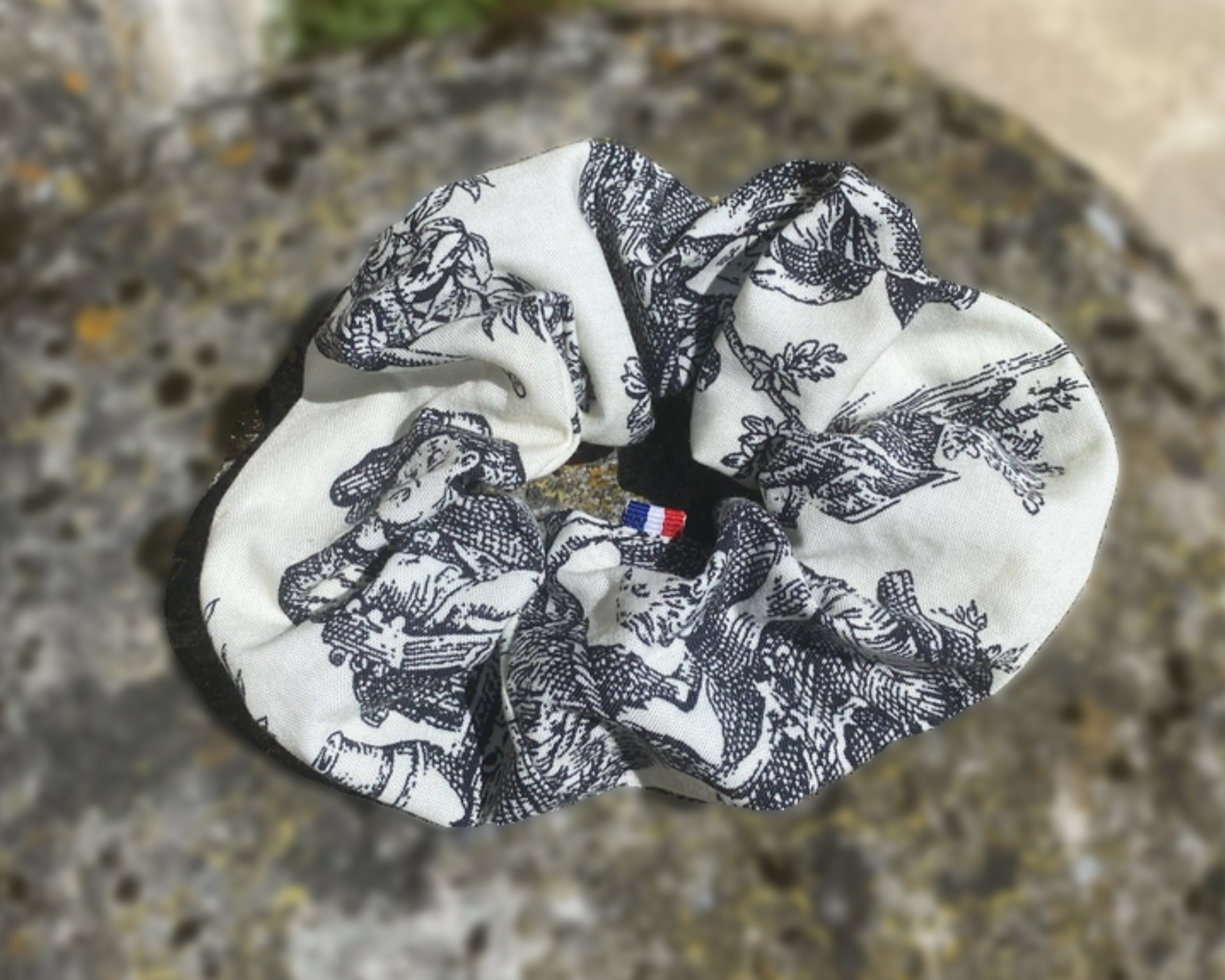 Accessoire cheveux fait main en étoffe noble