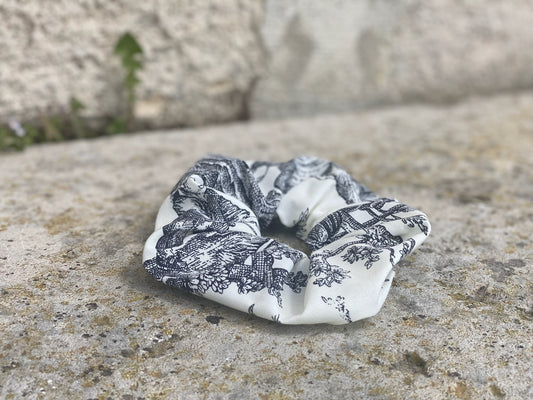 Chouchou raffiné en tissu de lit ancien de château